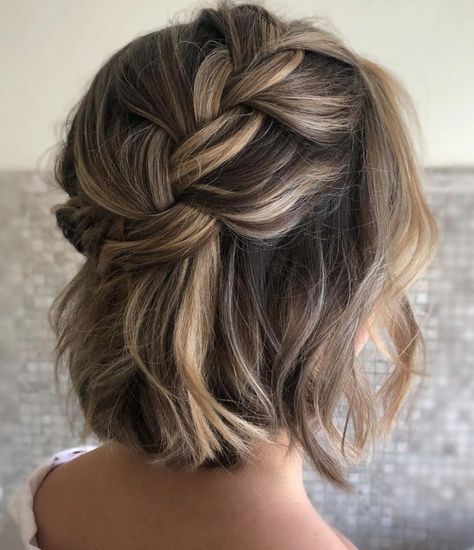 Short Bridal Hair, Short Hair Bride, Half Up Wedding Hair, Easy Hairdos, Curly Wedding Hair, Hairdo Wedding, Short Hair Bun, Stylish Short Haircuts, Best Wedding Hairstyles