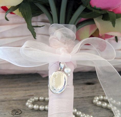 Keepsakes by Katherine | Florists in Syracuse Wedding Bouquet Locket, Bridal Bouquet Lockets, Bouquet Locket, Bouquet Photo Charm, Wedding Locket, Elegant Wedding Bouquets, Bouquet Photo, Wedding Bouquets Bride, Bouquet Charms