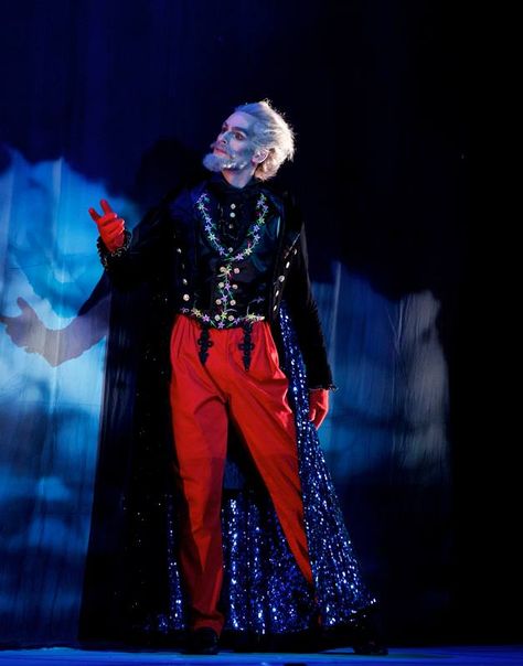 Owen Thorne as Drosselmeyer in Scottish Ballet’s The Nutcracker. Photo by Andy Ross Drosselmeyer Nutcracker, Scottish Ballet, Nutcracker Movie, Lex Luther, Can't Hold Us, Edna Mode, Sugar Plum Fairy, Blue Beetle, Nutcracker Ballet