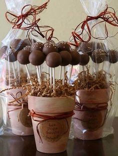 Cake pops whit coffee Cake Pops Weihnachten, Cake Pops Bouquet, Diy Cake Pop Stand, Trendy Cupcakes, Cake Pop Bouquet, Diy Cake Pops, Cake Pop Displays, Cake Pop Designs, Chocolate Cake Pops