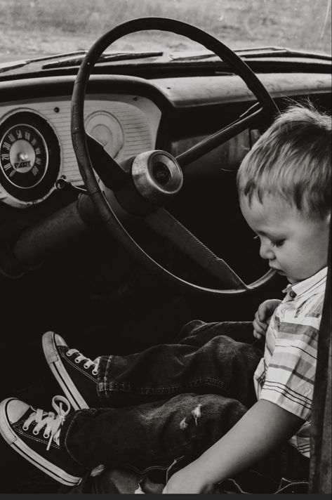 converse, jeans, old truck, vintage truck, toddler boy photography, outdoor photography, truck photos, boys family shoot Two Year Pictures, Pickup Truck Photoshoot Family, Semi Truck Photoshoot, One Year Old Boy Photoshoot Ideas, Old Truck Photoshoot Ideas, Truck Family Photos, Old Truck Photo Shoot Family Pics, Old Truck Photoshoot, Vintage Truck Family Photoshoot