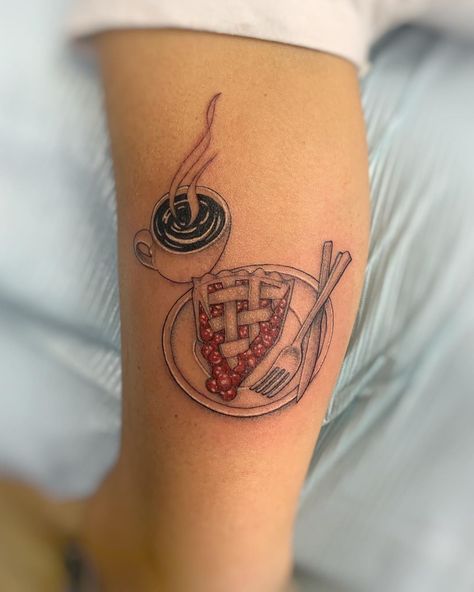 Pumpkin Pie Tattoo Ideas, Traditional Pie Tattoo, Pie Slice Tattoo, Slice Of Pie Tattoo, Pie Tattoo Ideas, Cherry Pie Tattoo, Aesthetic Cake Slice, Pie Tattoo, Couples Tattoos