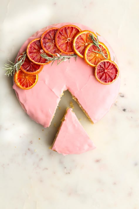 Blood orange cake Orange Cardamom Cake, Orange Cardamom, Citrus Cake, Cardamom Cake, Blood Orange Juice, Birthday Brunch, Orange Cake, Simple Kitchen, Homemade Cakes