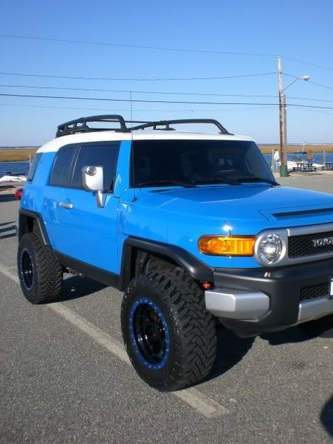 Lifted Fj Cruiser, Fj Cruiser Accessories, Fj Cruiser Mods, Compact Pickup Trucks, Hummer Ev, Voodoo Blue, Toyota Cruiser, Good Pics, Design Cars