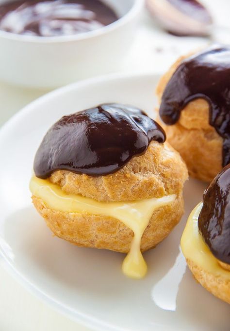 Boston Cream Puffs Creme Puff Recipe, Creme Puff, Cream Puff Recipe, Boston Cream Pie, Puff Recipe, Homemade Pastries, Boston Cream, Pastry Shells, Cream Puff