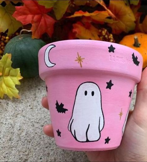 Halloween Crafts For Girls, Spooky Plant, Mommy Memes, Spooky Halloween Crafts, Girls Night Crafts, Painted Plant Pots, Halloween Party Themes, Craft Night, Fun Craft