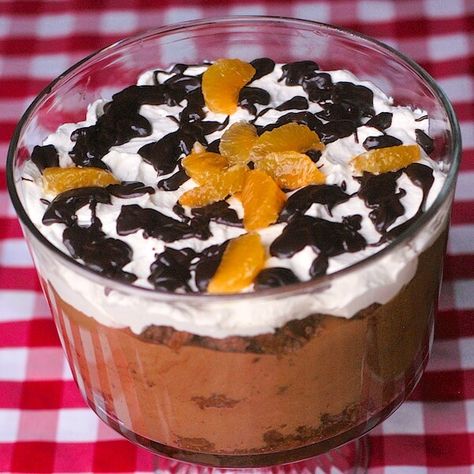 Orange Chocolate Mousse Trifle - a cake rescue recipe! Chocolate Mousse Trifle, Orange Chocolate Mousse, Orange Trifle, Chocolate Orange Mousse, Mousse Trifle, Strawberry Shortcake Trifle, Orange Mousse, Peppermint Cream, Decadent Chocolate Desserts