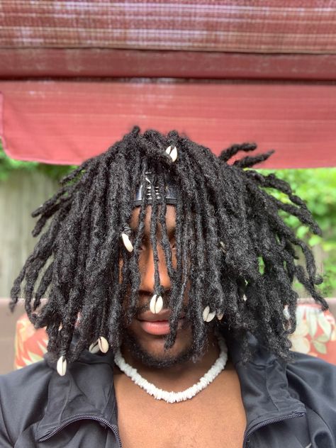 Pfp Cartoon Matching, Dreadhead Pfp, Beanie With Dreads, Dreadlock Aesthetic Men, Guy With Crystals In Dreads, Dread Aesthetics Men, Pinterest Dreadhead, Black Man Dreads Aesthetic, Pfp Cartoon