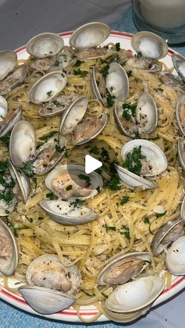 @eatnshutup on Instagram: "LINGUINE WITH CLAMS 😍 • One of our favorites!! Great dish to feed a crowd anytime of the year! I posted a similar reel a while back. I like to make the fresh clams separately. I used white wine and beer to steam them, this adds tremendous flavor. Remove clams one by one as soon as they pop open. If left in the pan they can become rubbery.  In saucepan I sautéed 2 shallots, a few cloves of chopped garlic, a pinch or two of red pepper flakes and about a 1/2 cup of white wine. You can add a can or two of cento chopped clams as I did in my previous reel if you want a little extra. So delicious 😋  • Mangia e’Statti Zitto 🤌🏼 • Follow•Like•Share  @teitel_brothers_since_1915  @partannafoods  • #eatnshutup #linguine #linguiniandclams #clams #partanna #italian #italian Linguine With Clams, Fresh Clams, Feed A Crowd, Chopped Garlic, Feeding A Crowd, Linguine, Red Pepper Flakes, Shallots, Red Pepper