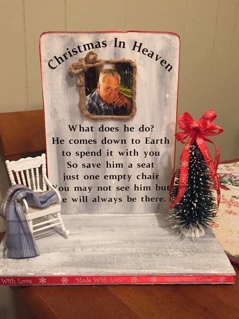 Lantern Memorial Ideas Diy, Christmas In Heaven Chair Diy, Lantern Memorial Ideas, Christmas In Heaven Diy, Memorial Gift Diy, Memorial Crafts, Christmas In Heaven Lantern, Memorial Lanterns, Christmas In Heaven