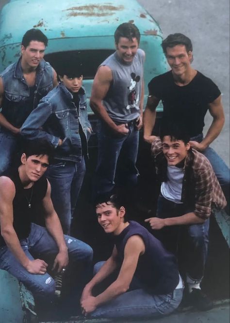 Greaser Guys, Greaser Aesthetic, The Outsiders Imagines, Outsiders Movie, The Outsiders Cast, The Outsiders Greasers, 80s Actors, Dallas Winston, The Outsiders 1983