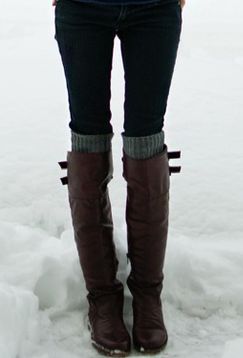 boots with high knee knit socks Knee High Socks Outfit Winter, Wellie Socks, Alaska Fashion, Fall Fits, Cool Fits, Dream Shoes, Rebecca Taylor, Boots Outfit, Knit Socks