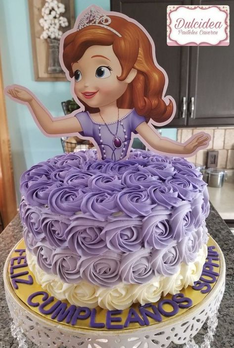 Sofia Cake Design, Princess Theme Birthday Cake, Sofia Birthday Party Ideas, Princess Sophia Cake, Sophia The First Cake, Birthday Cake Princess, Princess Sofia Birthday Party Ideas, Sofia Birthday Cake, Sofia The First Birthday Cake