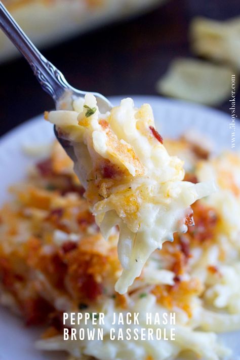 This Pepper Jack Hash Brown Casserole is the absolute comfort food. Hashbrowns, whipping cream, butter, sour cream, and tons of pepper jack cheese. . . seriously this is a game changer. This easy breakfast idea is perfect for those mornings where you want everything cooked in one pan! I am all about cheesy hashbrowns and the delicious flavors this breakfast hashbrown casserole brings out. Make sure you try out this quick breakfast casserole and let me know if you eat it all in one sitting! Hashbrown Casserole Pepperjack, Pepper Jack Hashbrown Casserole, Breakfast Hashbrown Casserole, Quick Breakfast Casserole, Cheesy Hashbrowns, Hashbrown Casserole, Hashbrown Breakfast Casserole, Creamed Onions, Cheddar Cheese Soup