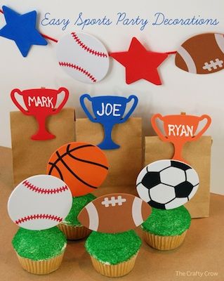 Easy Sports Party Decorations & Favors - Things to Make and Do, Crafts and Activities for Kids - The Crafty Crow Basketball Decoration, Basketball Decorations, Sports Party Decorations, Sports Baby Shower, Sports Theme Birthday, Sports Birthday Party, Sports Baby, Sport Craft, Birthday Centerpieces