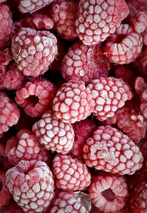 Winter Veggies, Healthiest Foods, Frozen Raspberries, Frozen Fruits, Frozen Foods, Flowers Photography Wallpaper, Frozen Veggies, Frozen Vegetables, Food Facts