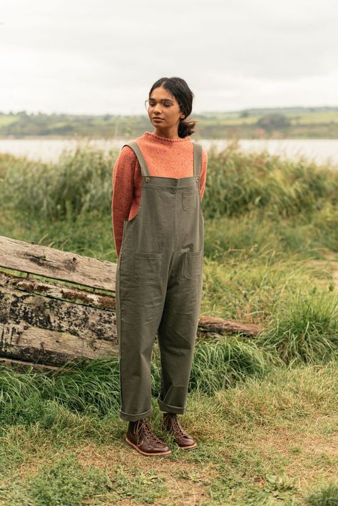 Cryptozoologist Aesthetic, Gardener Aesthetic Outfit, Gardening Outfits, Farm Girl Outfits, Forest Outfit, Garden Outfit, Dungaree Outfit, Farm Fashion, Cotton Dungaree