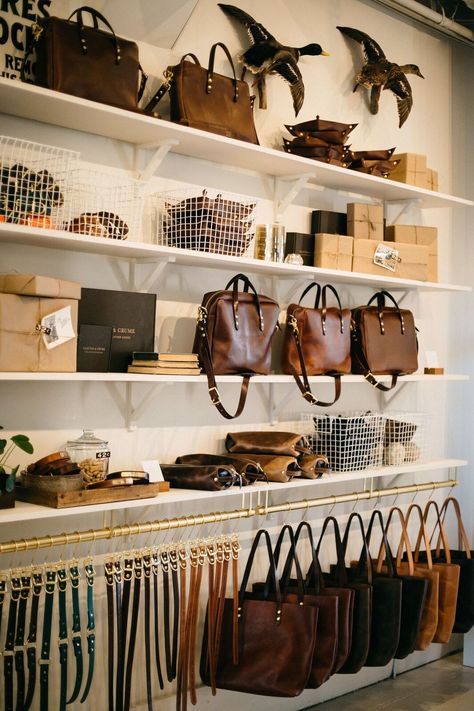 Handbags Display Ideas Retail, Purse Displays Retail, Purse Retail Display, Accessories Wall Display Retail, Glove Display Ideas Retail, Retail Shop Interiors, Retail Purse Display, Store Shelving Ideas Retail Displays, Retail Art Display