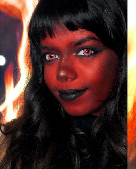 Red Contacts Halloween, Makeup Halloween Costume, Devil Makeup, Costume Ideas Halloween, Devil Halloween, High Fashion Makeup, Avant Garde Makeup, Black Lipstick, Halloween Makeup Tutorial