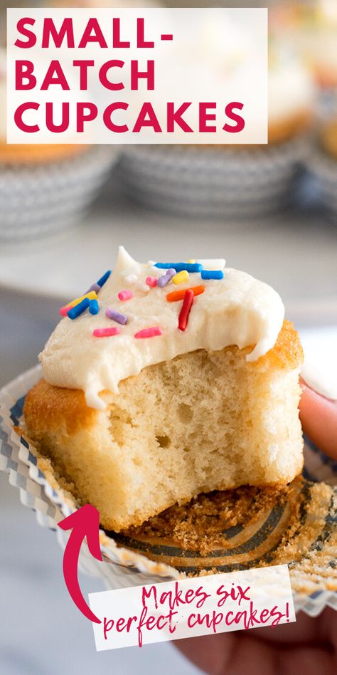 The BEST soft and fluffy Small-batch Vanilla Cupcakes with buttercream frosting. Small Batch White Cupcakes, Cupcake Recipes Small Batch, Vanilla Cupcakes Moist, Small Batch Vanilla Cupcakes, Moist Cupcake Recipes, American Buttercream Frosting, Baking Mischief, Small Batch Cupcakes, Cake For Two Recipe