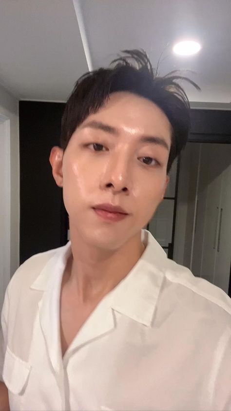 leejungshin91 on Instagram: 집 Lee Jungshin, Lee Jungsook Vip, Lee Jung Shin, Lee Do Hyun Instagram, Lee Jin Uk, Do Selfie, Aaron Yan, Park Jimin Cute, Keanu Reeves