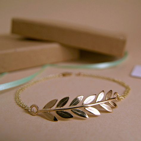 Vanki Designs Jewellery, Branch Bracelet, Bracelets Wedding, Hand Jewellery, Indian Jewelry Earrings, Bohemian Jewellery, Silver Wedding Jewelry, Leaf Bracelet, Gold Ring Designs