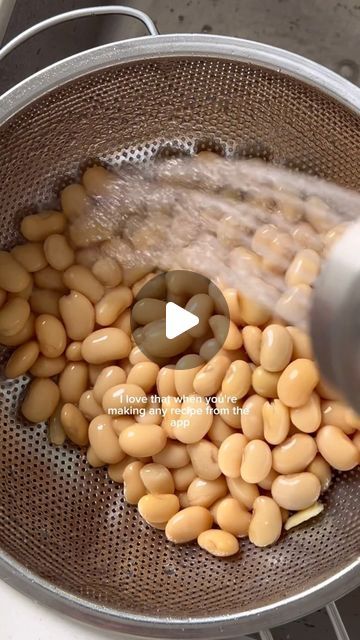 Yasmeen Ali on Instagram: "AD | Herby garlicky butter beans, aka my favorite type of lunch bowl! Feel free to pair this with focaccia or sourdough, but I think these beans taste just as good on their own. Recipe is on the @guardianfeast app - use my code FEASTYASMEEN for a free 4-week trial. 

#makeafeastoutofanything" Butter Beans Salad, Beans Salad, Lunch Bowl, Butter Beans, My Favorite, Butter, Salad, Feel Free, Bowl