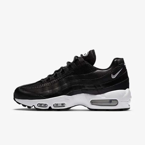 Women's Trainers & Shoes. Nike RO Black Nike Joggers, Air Max 90 Women, Tenis Nike, Nike Trainers, Black Shoes Women, Nike Air Max Plus, Nike Air Max 95, Air Max 95, Nike Shoes Women