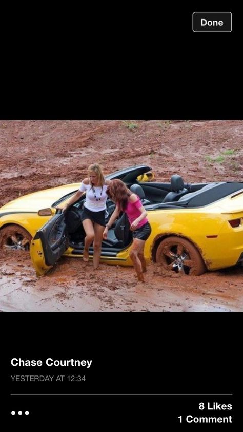 City folks Selfie Fail, Stuck In The Mud, Worst Day, Car Girls, Best Funny Videos, Chevrolet Camaro, Car Buying, How To Take Photos, Daily Dose