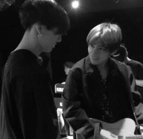 #taekook #bts #kpop #jungkook #taehyung #icons Taekook Dark Icon, Taekook Foto, Bts Ptd Las Vegas, Taehyung Dark Aesthetic, Taekook Dark, Taehyung Dark, Vintage Icons, V Live, Blue Pin