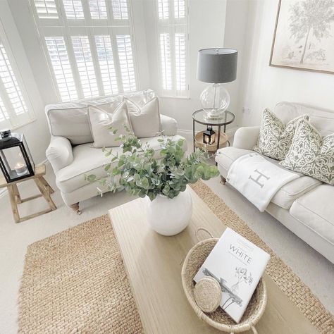 Good Morning Team, Lounge Room Styling, Cream Living Rooms, Home London, Cosy Living Room, Dining Room Combo, Coastal Living Rooms, Neutral Home, Farmhouse Decor Living Room