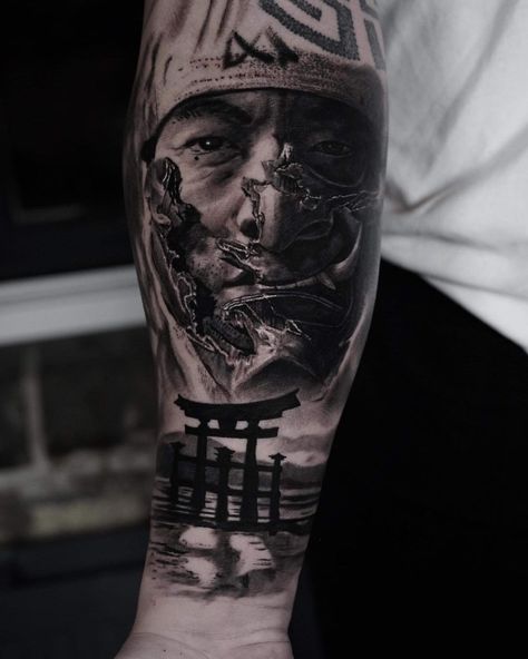 Realistic Samurai Tattoo, Japanese Forearm Tattoo For Men, Japanese Realism Tattoo, Men's Forearm Tattoos, Tattoos For Men Unique, Realism Tattoo Design, Best Forearm Tattoos For Men, Japanese Forearm Tattoo, Samurai Tattoos