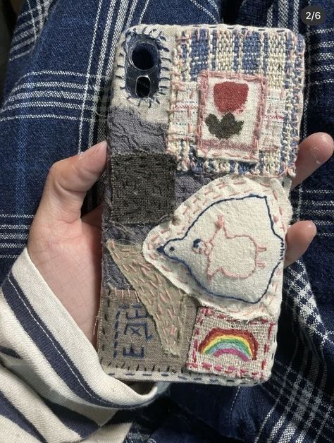 Excess Fabric Ideas, Sewn Phone Case, Fabric Phone Case, Yves Loona, Pretty Embroidery, Tanah Liat, 자수 디자인, Slow Stitching, Diy Phone Case