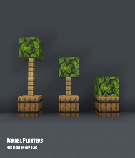 Simple plant and garden design for Minecraft using barrels, fences and leaves. Minecraft Small Fence Ideas, Minecraft Leaves Decoration, Indoor Plants Minecraft, Fences Minecraft, Fences In Minecraft, Minecraft Barrel Ideas, Fence Minecraft Ideas, Plant Decor Minecraft, Bamboo Pallet Minecraft