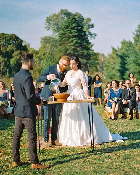 This works for outdoor ceremonies, of course, but it allows couples throwing an indoor reception get in on the planting fun. Take a cue from this bride and groom, who potted and watered a plant together during their ceremony to represent the joining of their families. Wedding Unity Ideas, Unity Ideas, Christian Wedding Ceremony, Wedding Ceremony Unity, Jewish Wedding Ceremony, Wedding Ceremony Ideas, Unity Ceremony, Wedding Unity, Wedding Elements