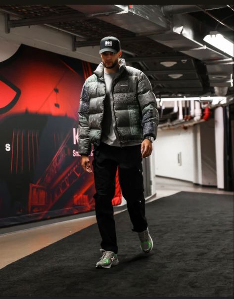 Nba Players Fashion, Zach Lavine, Chicago Fashion, Nba Players, Nba, Puffer, Chicago, Winter Jackets, Fashion Outfits