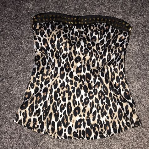 Strapless Cheetah Print Shirt With Wiring Built In To Make The Hour Glass Shape. Has Spikes Aligning The Top. Cheetah Print Clothes, 2000s Stuff, Y2k Cheetah Print, Pink Hair Streaks, Cheetah Print Shirt, Plus Size Baddie, Cheetah Print Shirts, Plus Size Baddie Outfits, Strapless Shirt