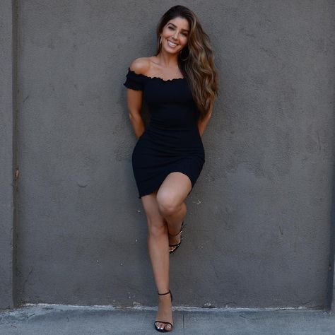 Melissa Molinaro, Date Night Dress, Black Everything, All Black Everything, Date Night Dresses, Workout Apps, Night Dress, A R, All Black