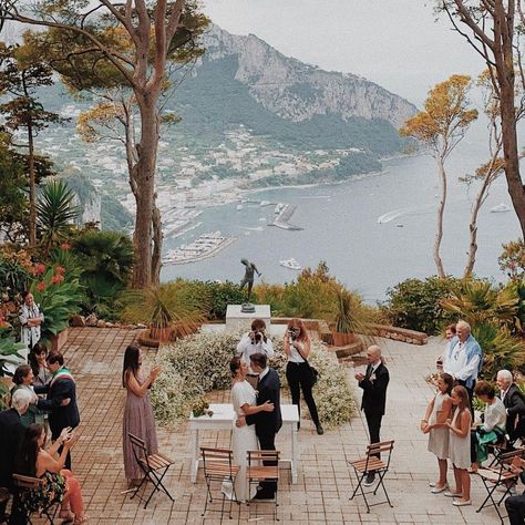 Villa Lysis on Instagram: “Vi auguriamo tantissima felicità, Valentina e Riccardo. ♥️ #villalysis #valentinaericcardo #italia #capri #napoli #golfo #sorrento #amalfi…” Italian Wedding, Sorrento, Amalfi, White Wedding, Dolores Park, Capri, Villa, On Instagram, Instagram