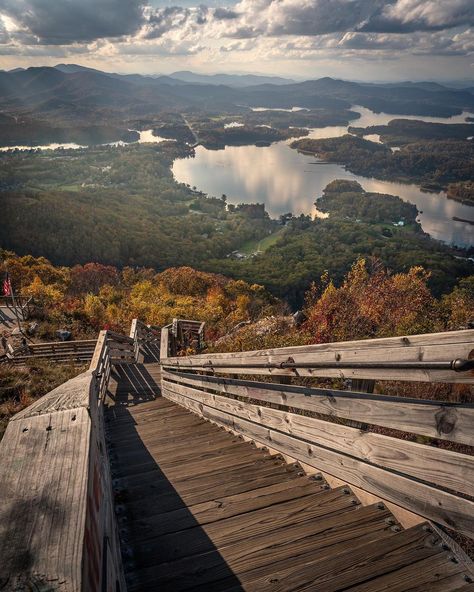 Aaron Bass on Instagram: “Beautiful view from the top at Bell Mountain. Bell Mountain overlooks Lake Chatuge in Hiawassee, GA. Amazing 360 views of the surrounding…” Bell Mountain Georgia, Benbulben Mountain, Lake Chatuge Georgia, Beech Mountain Nc Winter, Beech Mountain Nc, Togwotee Mountain Lodge, Beautiful View, Mountain Top, Engagement Shoot