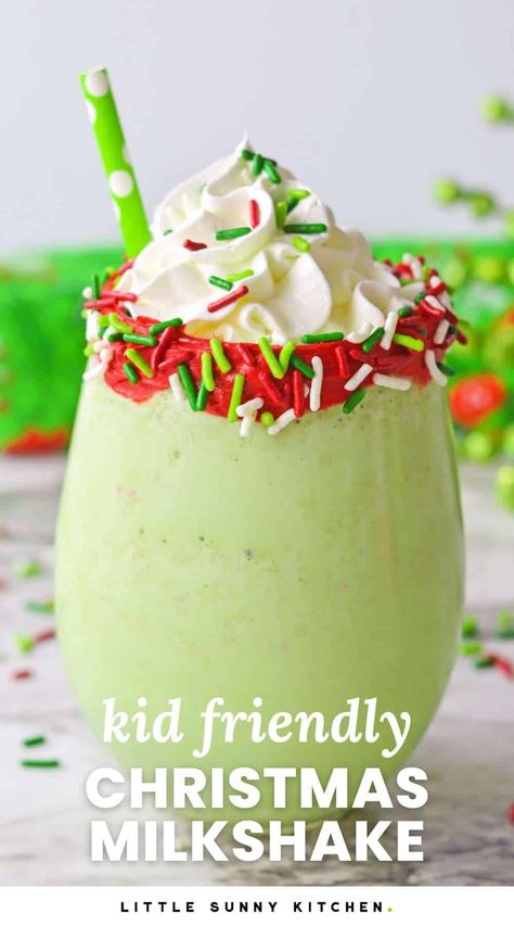 Green Milkshake, Homemade Milkshake Recipe, Creamy Chicken Enchilada Soup, Holiday Dessert Drinks, Christmas Smoothies, Milkshake Recipe Easy, Homemade Milkshake, Little Sunny Kitchen, Christmas Ice Cream