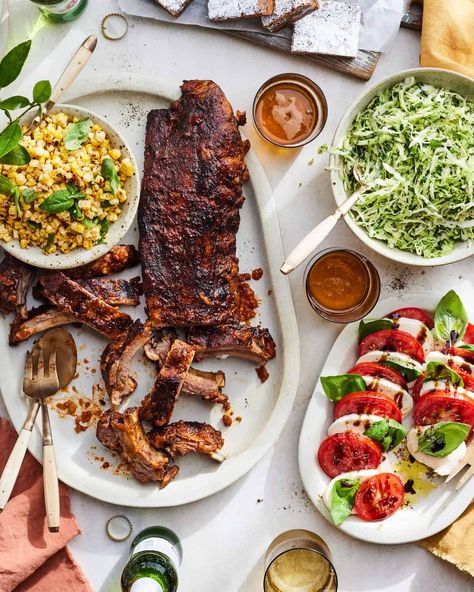 A full ribs dinner party with a side of Cabbage Salad, a traditional caprese and a corn salad Ribs Dinner Ideas, Bbq Corn Salad, Rib Dinner, Food Entrees, Slaw Salad, Bbq Corn, Ribs Bbq, Bbq Baby Back Ribs, Meal Plan Week