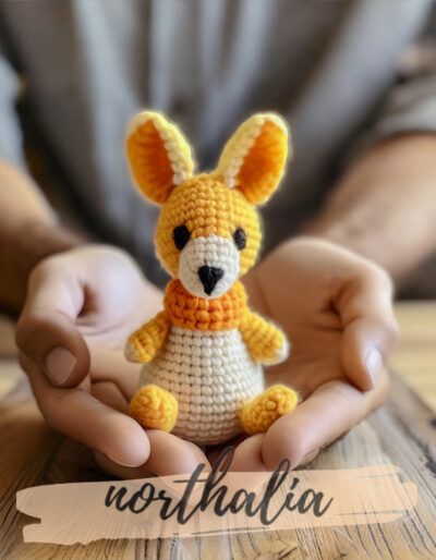 Crochet Kangaroo Keychain Amigurumi Free Pattern Kangaroo Crochet Pattern Free, Kangaroo Crochet Pattern, Amigurumi Kangaroo, Kangaroo Crochet, Crochet Kangaroo, Keychain Amigurumi, Crochet Project Free, Baby Shower Crafts, Crochet Keychain