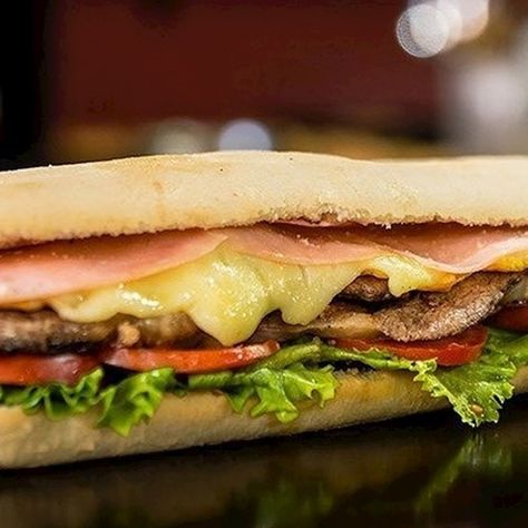 Lomito, chori y milanesa: los sándwiches argentinos ingresaron en el top ten de los mejores del mundo Top Ten, Portal, Sandwiches