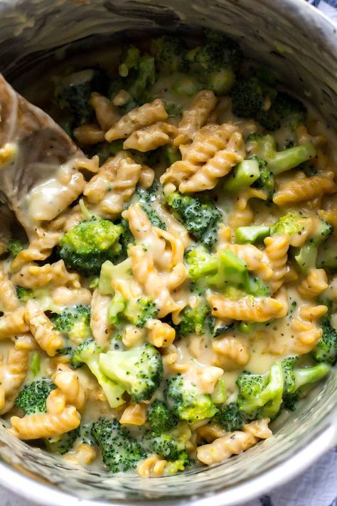 One Pot Broccoli Pasta, Pasta Alfredo, Broccoli Alfredo, Broccoli Pasta, Pasta Dinner Recipes, Fettuccine Alfredo, Recipes Crockpot, Deilig Mat, Healthy Dinners