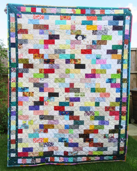 Walking Foot Quilting, Dash And Dot, Scrap Quilt Patterns, Cute Quilts, Scrap Quilt, Jellyroll Quilts, Service Projects, Scrappy Quilt, How To Finish A Quilt