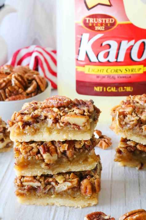 Karo Syrup Pecan Pie, Karo Pecan Pie, Best Pecan Pie Bars, Pecan Bars Recipe, Pecan Pie Bar, Pecan Pie Bars Recipe, Finger Desserts, Pecan Pie Cookies, Bar Desserts