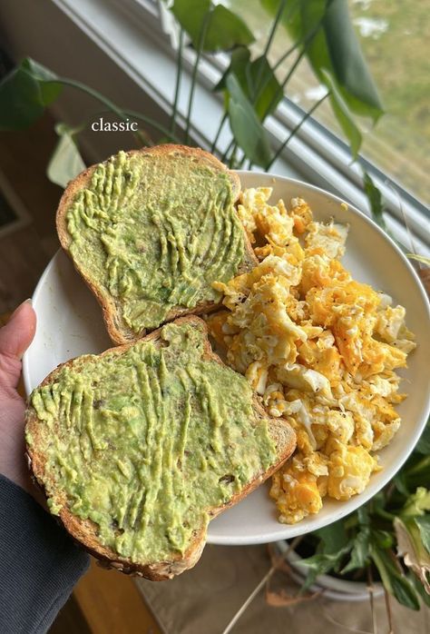 Egg Aesthetic, Aesthetic Avocado, Avocado Aesthetic, Toast Egg, Better Gut Health, Eggs Avocado, Healthy Lunch Snacks, Protein Smoothies, Breakfast Eggs