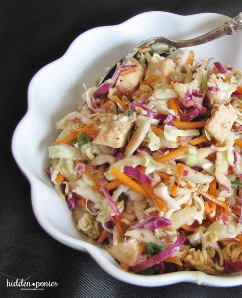 Japanese Chicken Salad Recipe, Chicken Cabbage Salad, Recipes Japanese, Chicken Cabbage, Weekly Menu Plan, Japanese Chicken, Chicken And Cabbage, Bean Salad Recipes, Easy Veggie