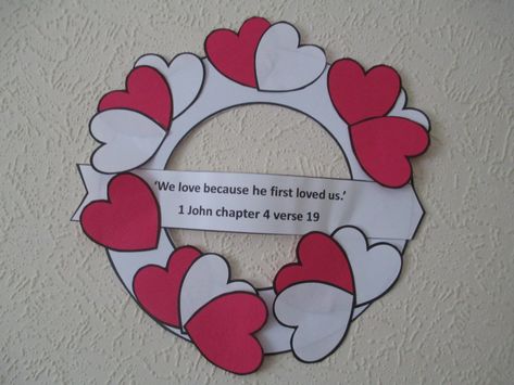 valentine craft | Let their light shine! Christian Valentines Crafts, Jesus Valentines Day, Sunday School Valentines, Valentine Wreath Craft, Toddler Sunday School, Nursery Crafts, School Valentines, Children's Church Crafts, Christian Valentines